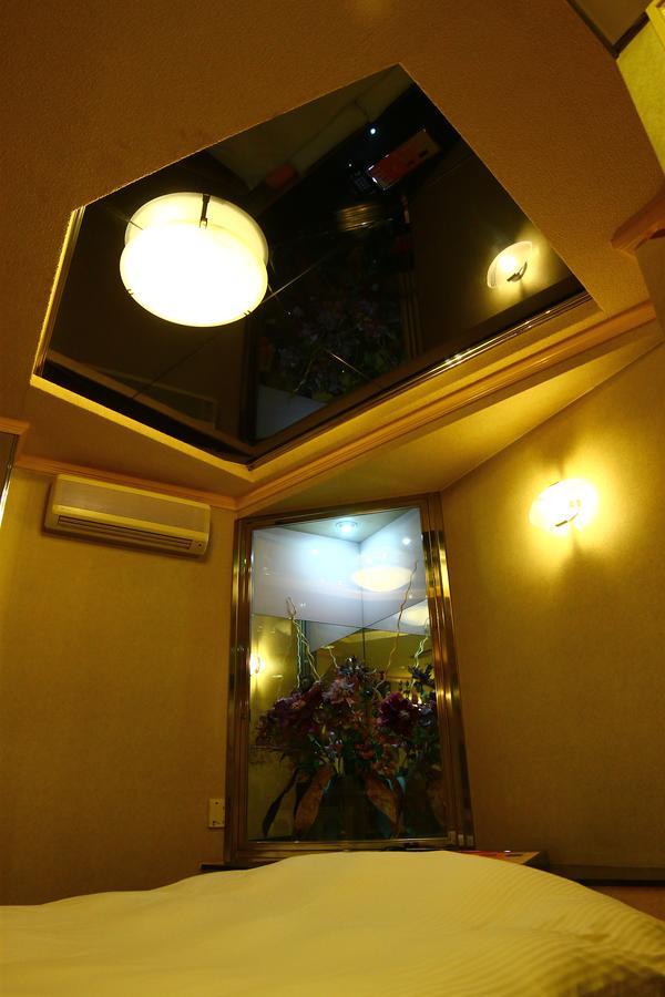 Kyoto Hotel Crown (Adults Only) Exterior photo