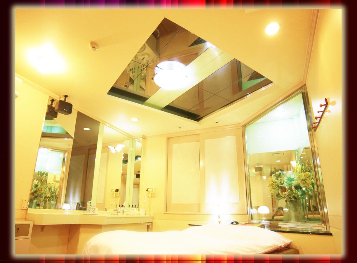 Kyoto Hotel Crown (Adults Only) Exterior photo